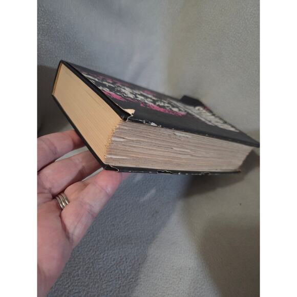 Stand on Zanzibar by John Brunner 1968 Hardcover with Dust Jacket - Picture 3 of 6